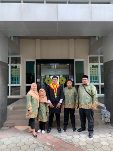 Penjaga GOR Balai Rakyat Karawaci Sukses Sekolahkan Anak Hingga Sarjana Penjaga GOR Balai Rakyat Karawaci Sukses Sekolahkan Anak Hingga Sarjana