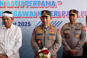 Wujud Nyata Dukung Program Pemerintah, Jenderal Sigit Jalankan Program 100.000 Rumah Bagi Personel Polri Wujud Nyata Dukung Program Pemerintah, Jenderal Sigit Jalankan Program 100.000 Rumah Bagi Personel Polri