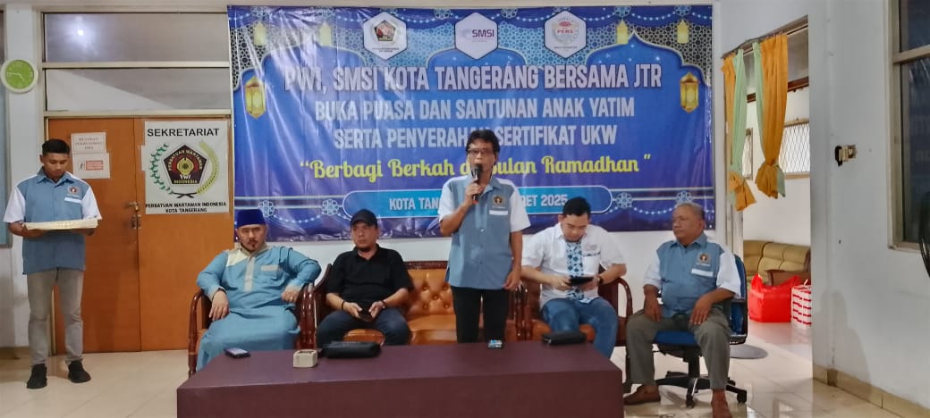 PWI, SMSI, dan JTR di Kota TangerangBerikan Santunan Anak Yatim Sekaligus Menyerahkan Sertifikat UKW Dewan Pers