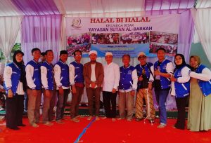 Keluarga Besar Yayasan Sutan Al Barkah Pasca lebaran Gelar Halal Bihalal di Pantai Shangrilla Keluarga Besar Yayasan Sutan Al Barkah Pasca lebaran Gelar Halal Bihalal di Pantai Shangrilla