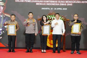 Buka Rakernis Densus 88, Kapolri Kunjungi Stan Usaha Eks Narapidana Teroris Buka Rakernis Densus 88, Kapolri Kunjungi Stan Usaha Eks Narapidana Teroris