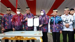 Momen Hardiknas, Bupati Tangerang Launching Sekolah Gratis Tingkat SD dan SMP Swasta Momen Hardiknas, Bupati Tangerang Launching Sekolah Gratis Tingkat SD dan SMP Swasta