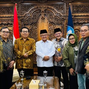 Ketum Firdaus Bersama Pengurus SMSI Pusat Audiensi dengan Mendikdasmen Abdul Mu’ti Ketum Firdaus Bersama Pengurus SMSI Pusat Audiensi dengan Mendikdasmen Abdul Mu’ti