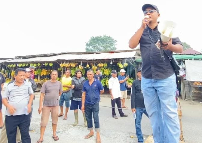 Ratusan Pedagang Pasar di Sentiong Balaraja, Gelar Unjuk Rasa Akibat Lambatnya Penertiban PKL