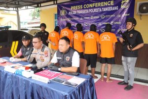 Polsek Tigaraksa Tangkap Lima Pengedar Sabu, Kapolsek Tegaskan Komitmen Berantas Narkoba Polsek Tigaraksa Tangkap Lima Pengedar Sabu, Kapolsek Tegaskan Komitmen Berantas Narkoba