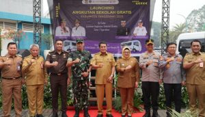 Pemkab Tangerang Luncurkan Program Ujicoba Angkutan Sekolah Gratis Bagi Pelajar Pemkab Tangerang Luncurkan Program Ujicoba Angkutan Sekolah Gratis Bagi Pelajar