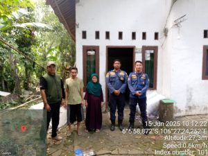 Rumah Tertimpa Pohon Roboh, Ibu Enah Warga Ranca Labuh Terpaksa Pinjam Uang untuk Perbaikan dan Pengobatan Keponakan