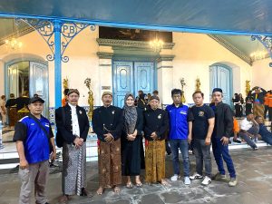 Anggota PWI Kota Tangerang Mengikuti Acara Tradisi Kirab Pusaka 1 Suro 2025 di Surakarta Anggota PWI Kota Tangerang Mengikuti Acara Tradisi Kirab Pusaka 1 Suro 2025 di Surakarta