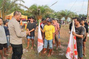Meriahkan Hari Bhayangkara ke-79, Polresta Tangerang Gelar Lomba Panjat Pinang di Alun-Alun Tigaraksa Meriahkan Hari Bhayangkara ke-79, Polresta Tangerang Gelar Lomba Panjat Pinang di Alun-Alun Tigaraksa