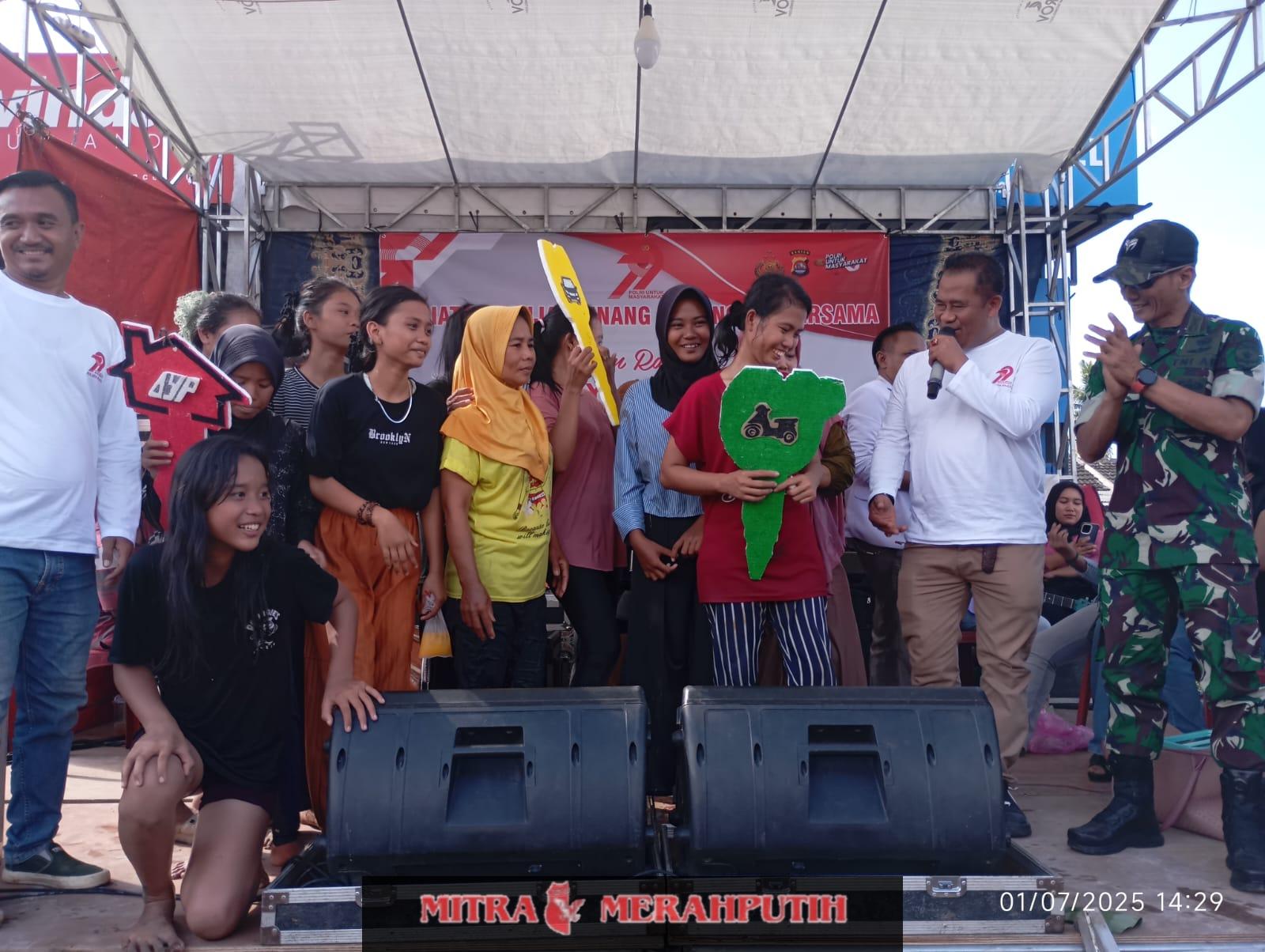 Polsek Rajeg Rayakan HUT Bhayangkara ke-79 dengan Mengajak Mancing dan Panjat Pinang