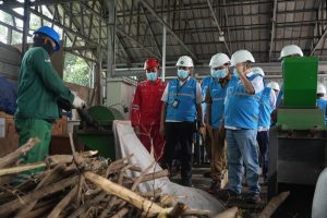 Kerja Bersama Tangani Sampah PLN Indonesia Power UBP Lontar Ajak Pemkab Tangerang & IT PLN Tangani Sampah Kerja Bersama Tangani Sampah PLN Indonesia Power UBP Lontar Ajak Pemkab Tangerang & IT PLN Tangani Sampah