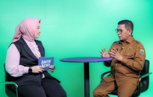 Andra Soni Tegaskan Transparansi dan Akuntabilitas Kunci Keberhasilan Program Sekolah Gratis Andra Soni Tegaskan Transparansi dan Akuntabilitas Kunci Keberhasilan Program Sekolah Gratis