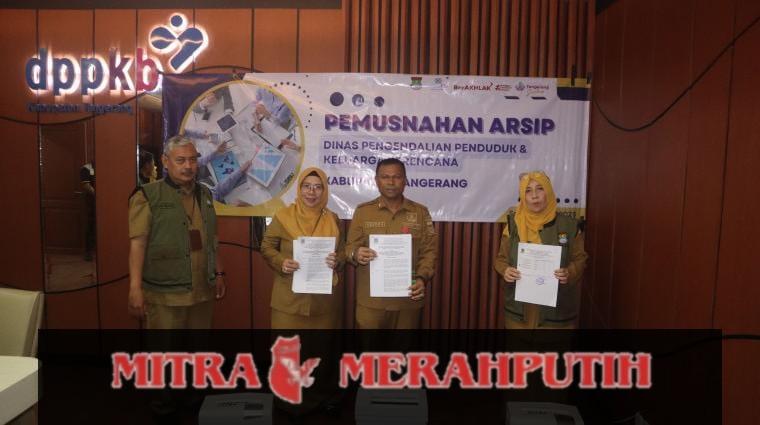 Tertib Arsip, DPPKB Kabupaten Tangerang Musnahkan Arsip Sesuai Perda