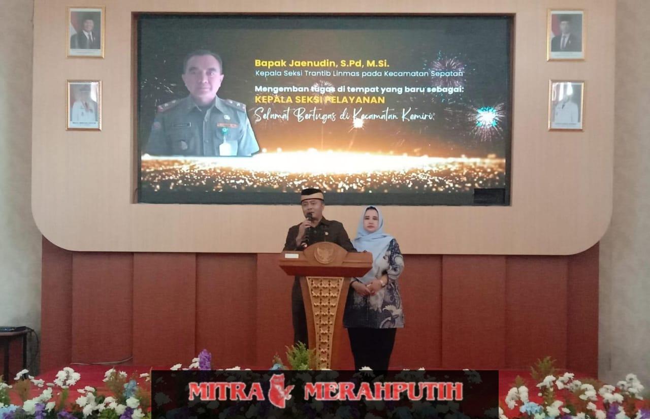 Pemerintah Kecamatan Kemiri Laksanakan Sertijab Tangis Haru Warnai Acara