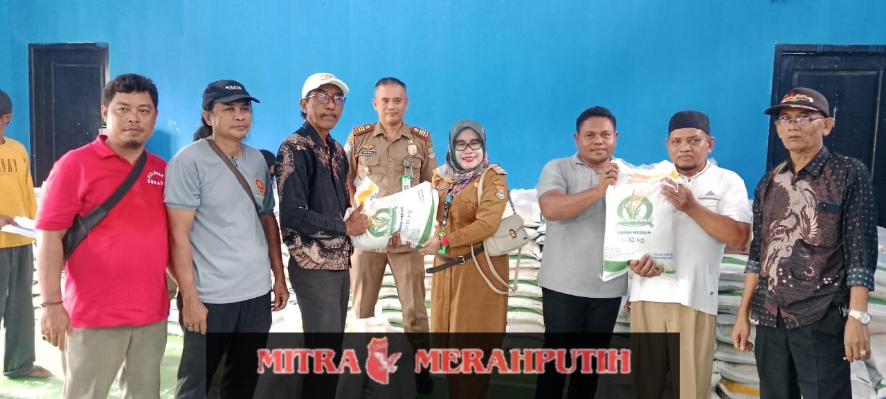 Kelurahan Sukatani Salurkan Bantuan Beras Ribuan karung