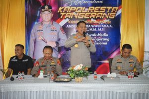 Ngopi Bareng Wartawan, Kapolresta Paparkan Program Tangerang Sigap dan Gerakan Wangsakara Ngopi Bareng Wartawan, Kapolresta Paparkan Program Tangerang Sigap dan Gerakan Wangsakara