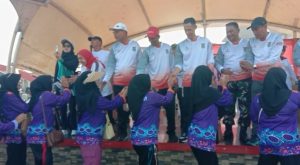 Meriahkan HUT RI Ke – 80 Camat Sepatan Adakan Lomba Jalan Sehat Meriahkan HUT RI Ke – 80 Camat Sepatan Adakan Lomba Jalan Sehat