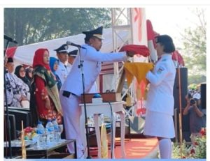 Pemerintah Kecamatan Sindang Jaya Laksanakan Upacara Pengibaran Bendera Merah Putih Peringati HUT RI Ke 80″ dengan Khidmat Pemerintah Kecamatan Sindang Jaya Laksanakan Upacara Pengibaran Bendera Merah Putih Peringati HUT RI Ke 80″ dengan Khidmat