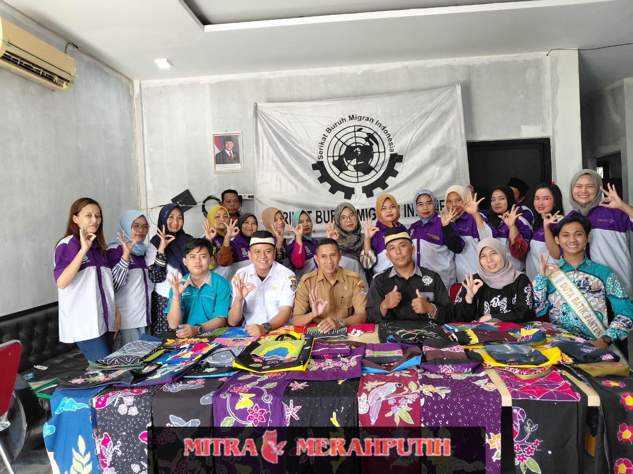 Dewan Pimpinan Serikat Buruh Migran Indonesia (SBMI) dan Disnaker Kab.Tangerang Memberikan Pelatihan Membatik Untuk Purna Pekerja Migran Indonesia