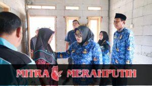 Wabup Intan Tinjau Progres Pelaksanan Program Bedah Rumah Di Kecamatan Kemiri Wabup Intan Tinjau Progres Pelaksanan Program Bedah Rumah Di Kecamatan Kemiri