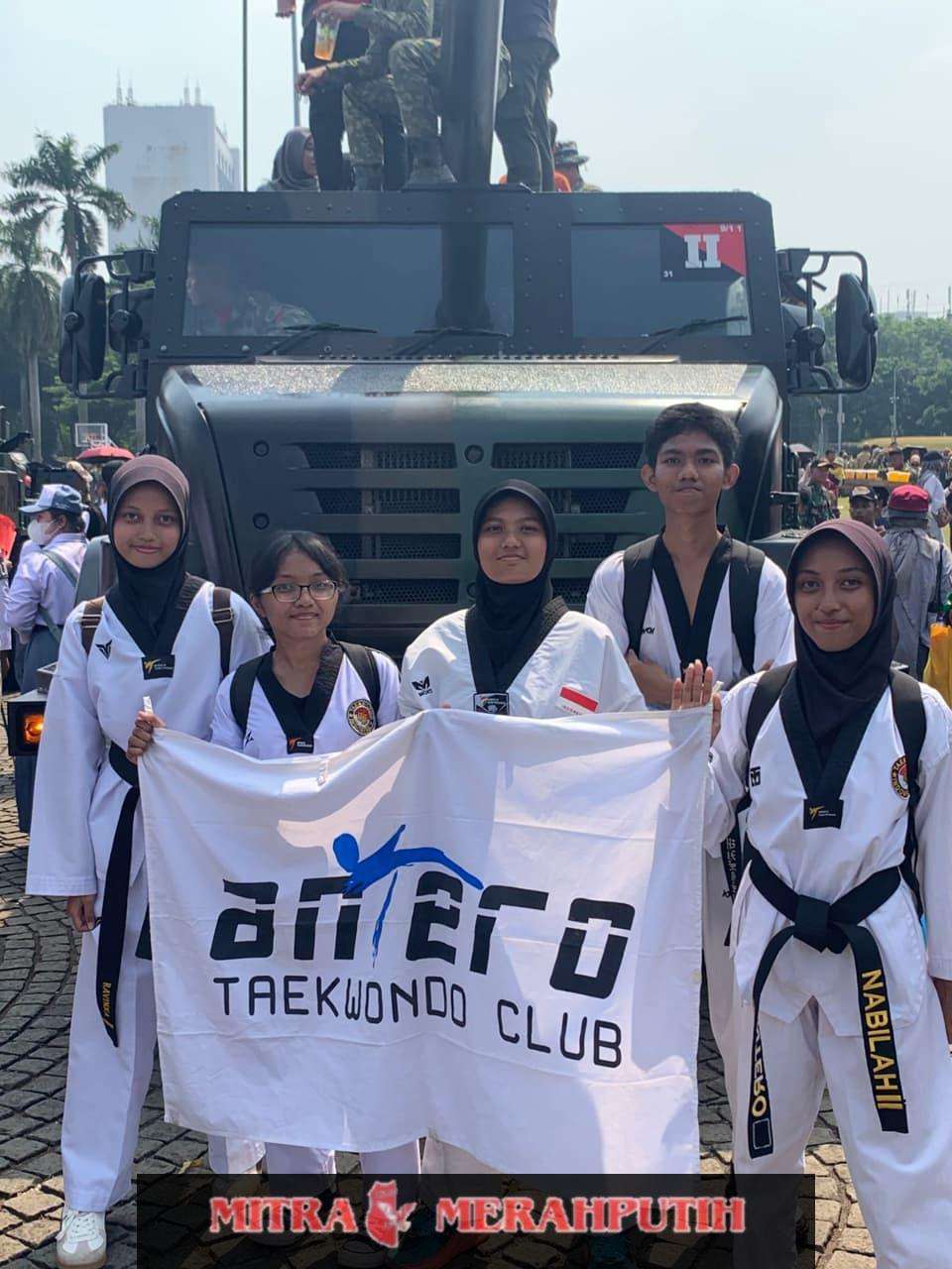 Antero Taekwondo Club Kirim 5 Anggota Sabuk Hitam ke Puncak HUT ke-80 TNI