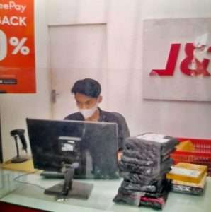 Bagi Pelanggan Lazada Dengan COD melalui J&T Hati Hati Modus Penipuan Baru Bagi Pelanggan Lazada Dengan COD melalui J&T Hati Hati Modus Penipuan Baru