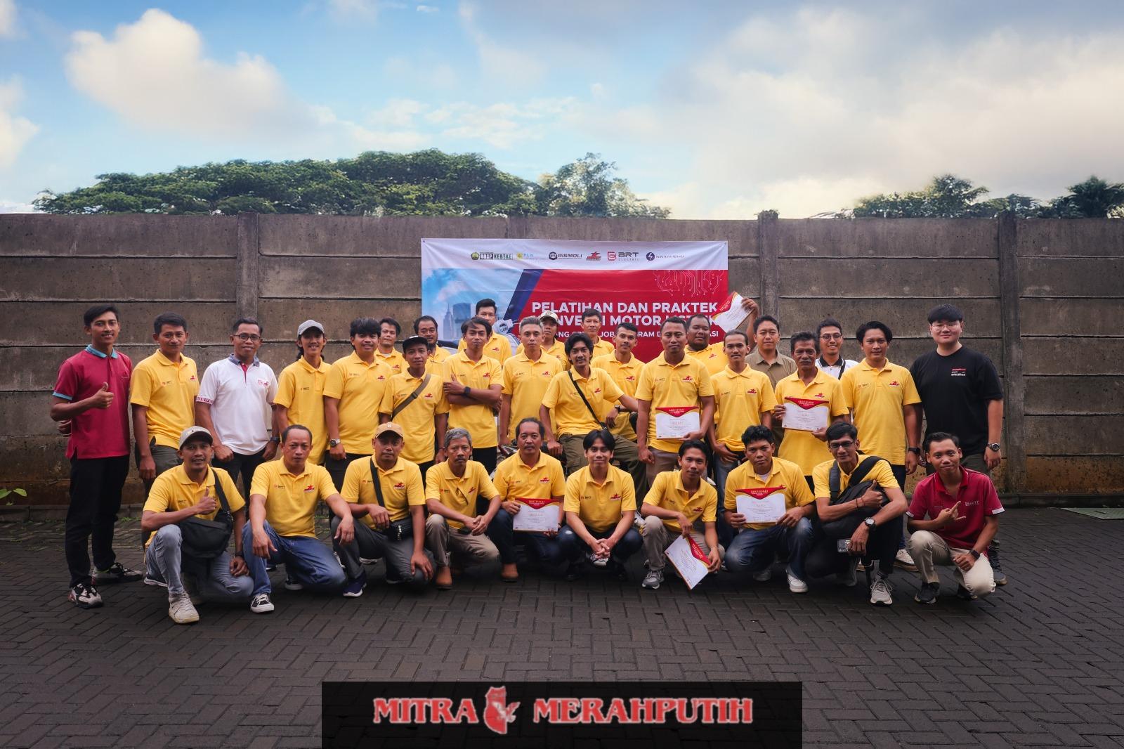 PLN Indonesia UPB Lontar Banten Ajak Masyarakat Wujudkan Energi Bersih Melalui Pelatihan Motor Listrik