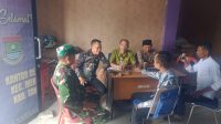 Komsos Babinsa, Ingatkan Warganya Agar Tetap Waspada