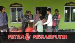 TNI Hadir di Tengah Warga, Salurkan Bantuan Logistik untuk Korban Banjir di Desa Karet Sepatan TNI Hadir di Tengah Warga, Salurkan Bantuan Logistik untuk Korban Banjir di Desa Karet Sepatan