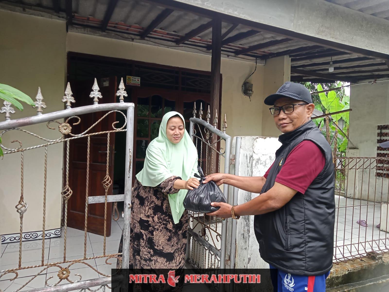 Kades Kayu Bongkok, Camat Dan Kapolsek Sepatan Tinjau Lokasi Banjir di Kampung Kosambi