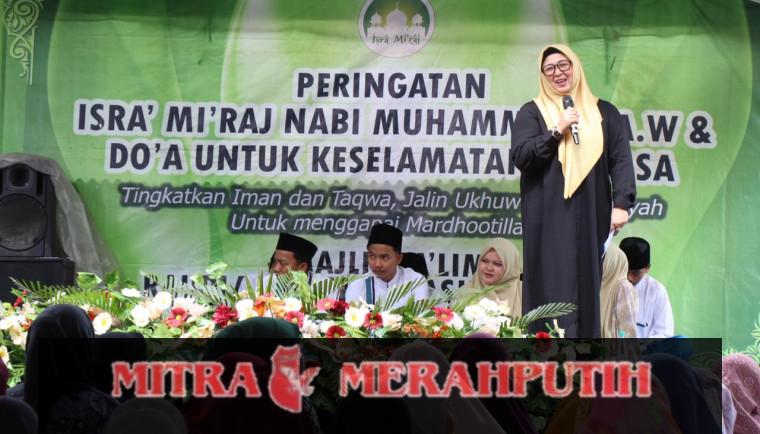 Wabup Intan Hadiri Isra Mi’raj, Ajak Masyarakat Perkuat Keimanan dan ketakwaan Serta Meneladani kesabaran dan keikhlasan Nabi Muhammad SAW