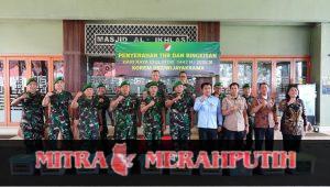 Danrem 052/Wkr Serahkan THR dan Bingkisan Idul Fitri 1447 H kepada Prajurit dan PNS