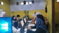 Ketua Yayasan PKBM Bakti Pertiwi Marinan Terus Berinovasi, Terapkan Pembelajaran Digital untuk Meningkatkan Daya Saing Warga Belajar Ketua Yayasan PKBM Bakti Pertiwi Marinan Terus Berinovasi, Terapkan Pembelajaran Digital untuk Meningkatkan Daya Saing Warga Belajar