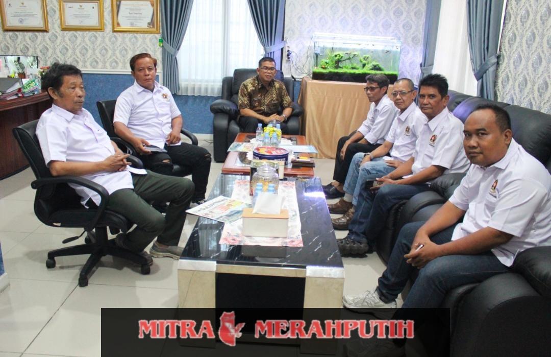 PWI Kota Tangerang Serahkan SK ke Kesbangpol, Wawan Fauzi: Peran Media Bisa Berdampak Besar hingga Fatal