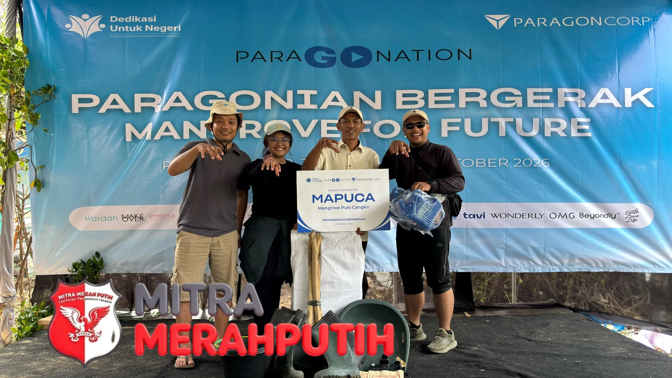 Dedikasi Untuk Negeri, Mangrove For Future,Bersama PT Paragon Corp dan MAPUCA Pulo CangkirTanam 2000 Mangrove melalui kampanye Paragonian Bergerak di Pulau Cangkir Kronjo