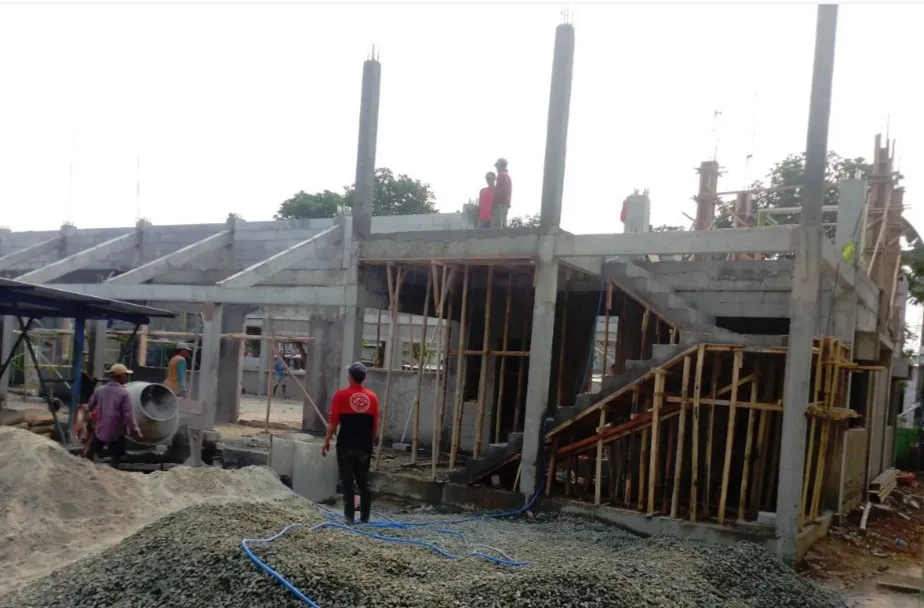 Proyek GSG Sindang Sari Rp 2,4 Miliar di Pasar Kemis Disorot: Pekerja Tanpa APD, Pengawas Tak Terlihat Proyek GSG Sindang Sari Rp 2,4 Miliar di Pasar Kemis Disorot: Pekerja Tanpa APD, Pengawas Tak Terlihat